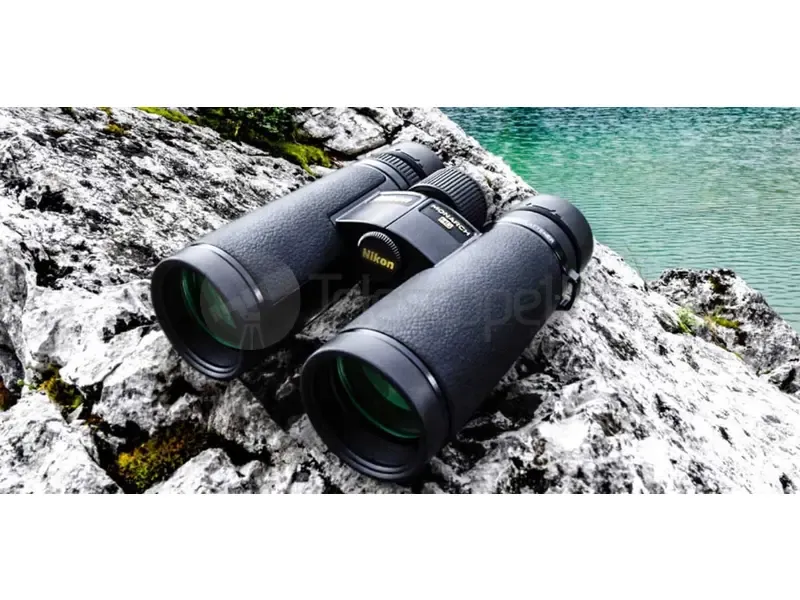 Бинокль Nikon Monarch HG 10x42